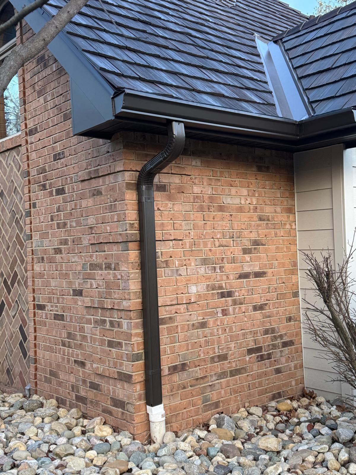 Seamless gutter installation Houston TX